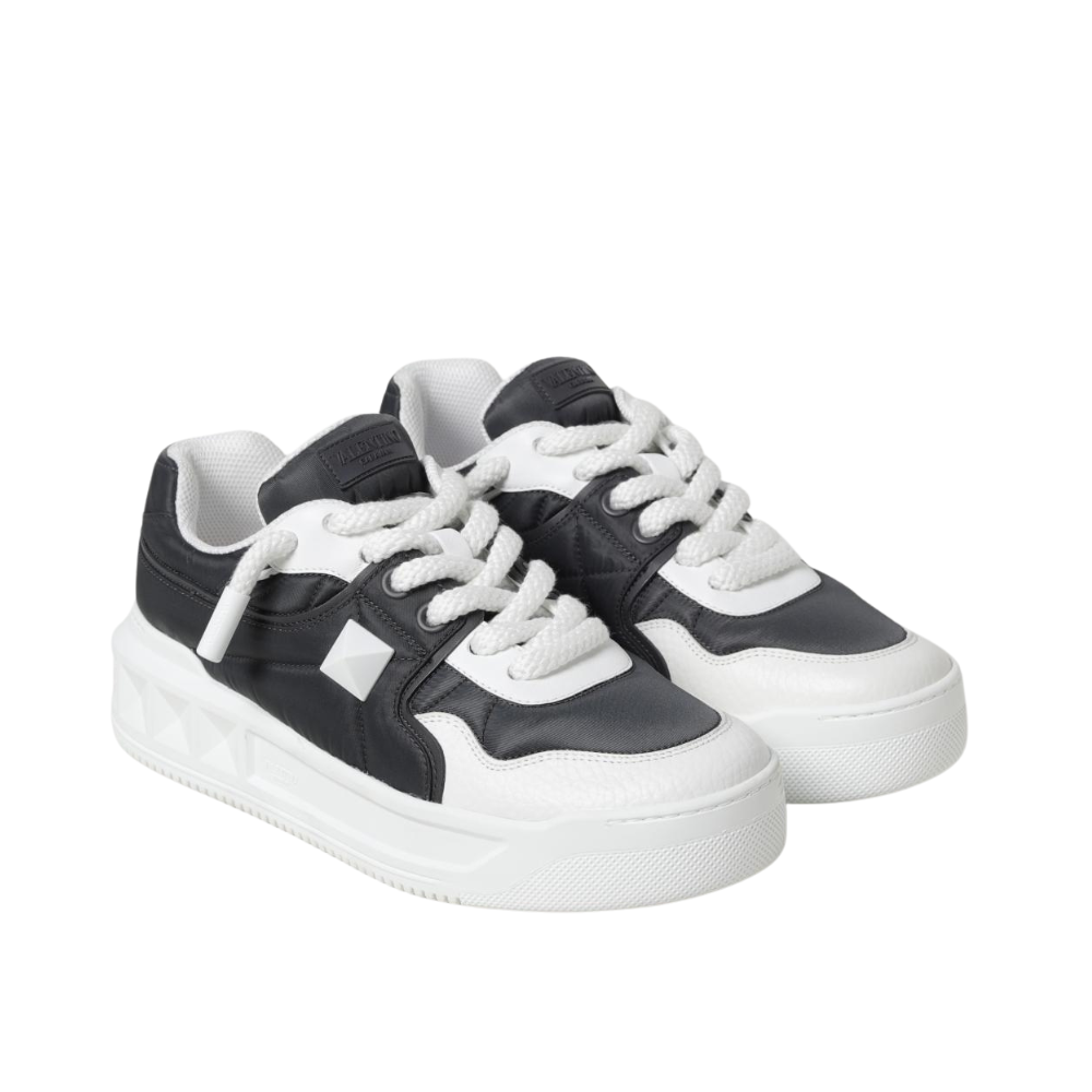 Valentino Garvani Black&White LowTop | DropLoot™
