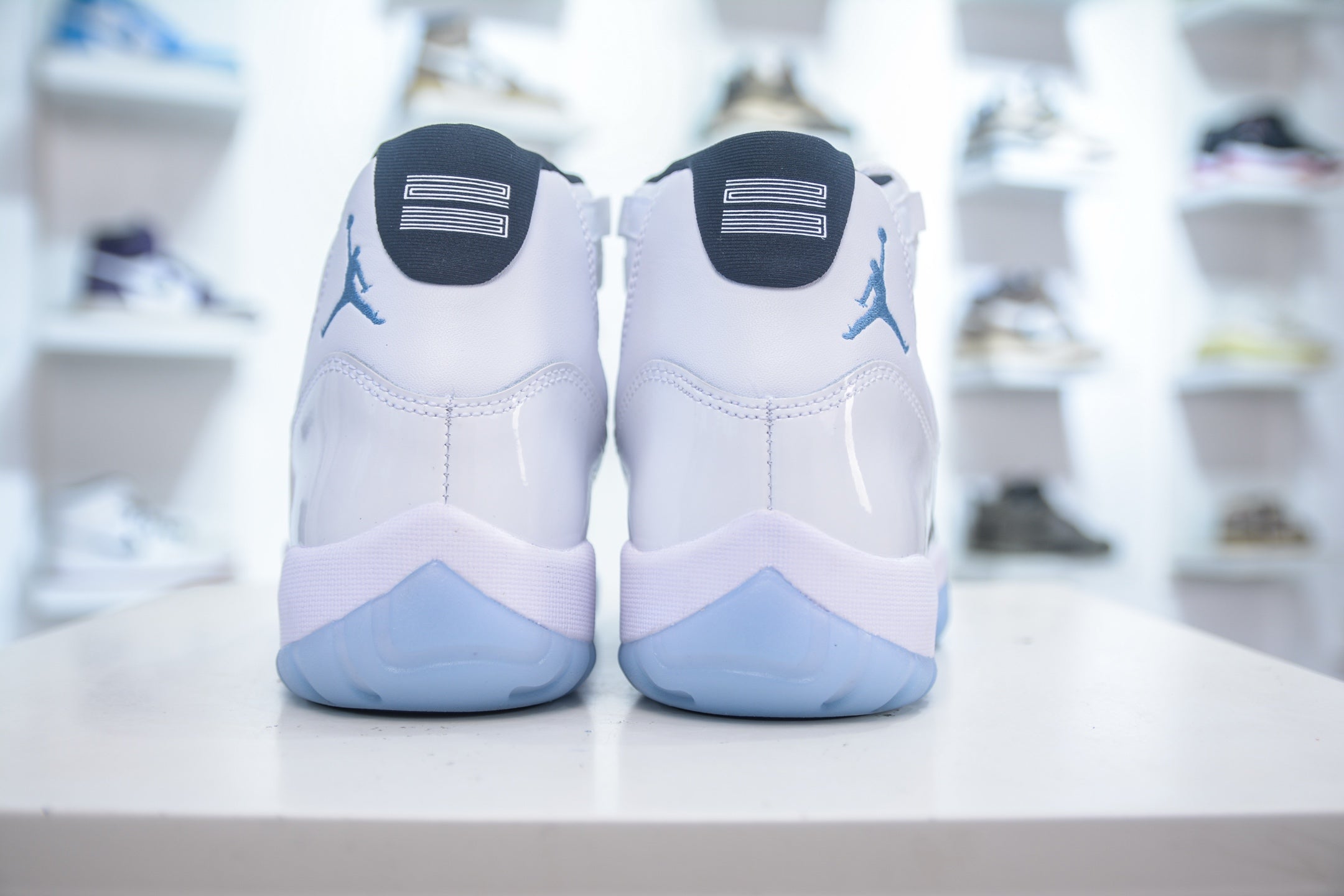 AIR JORDAN 11 RETRO Blue | DropLoot™